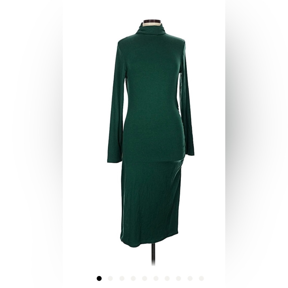 NWT Chic Long Sleeve Green Dress